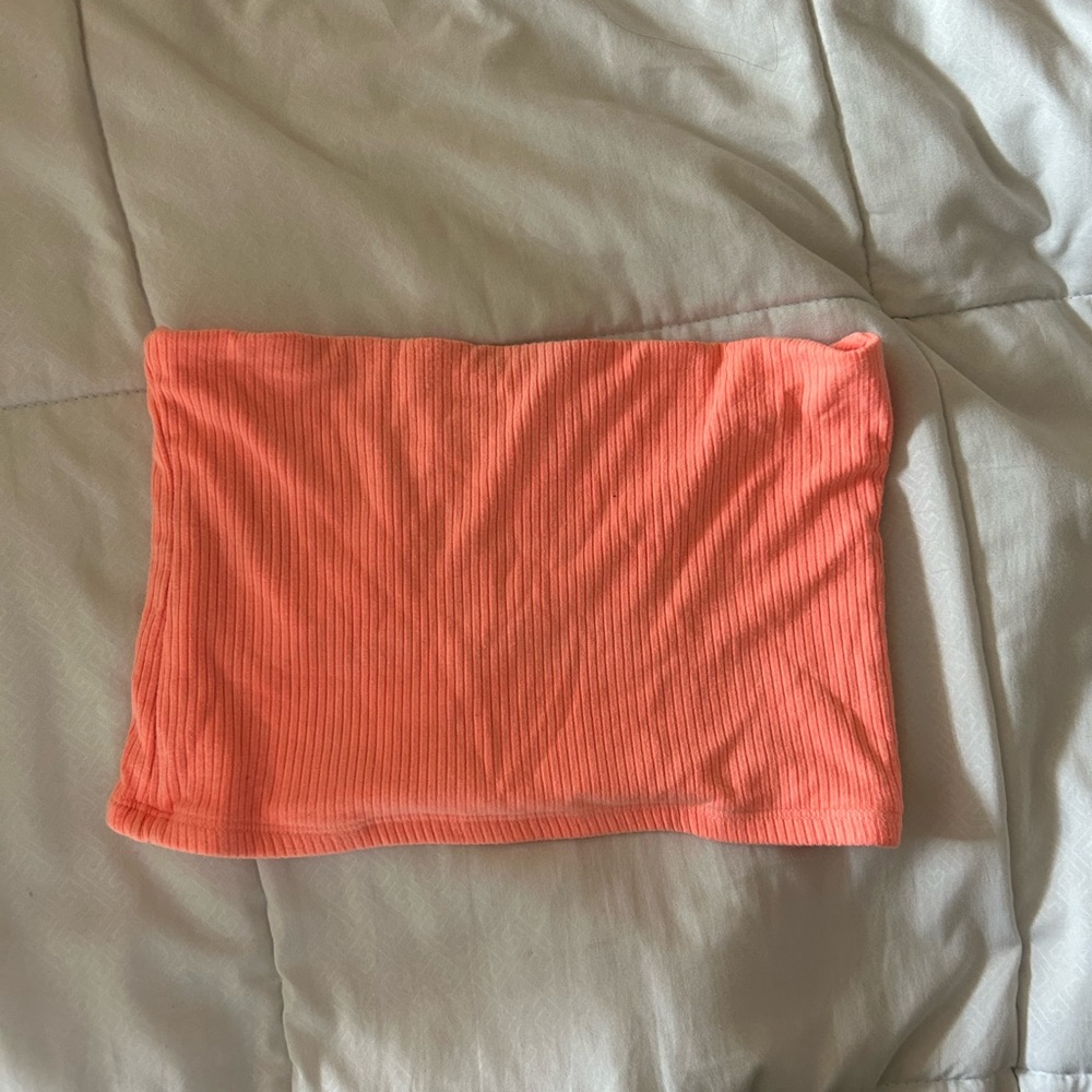 LF Emma & Sam coral strapless top
